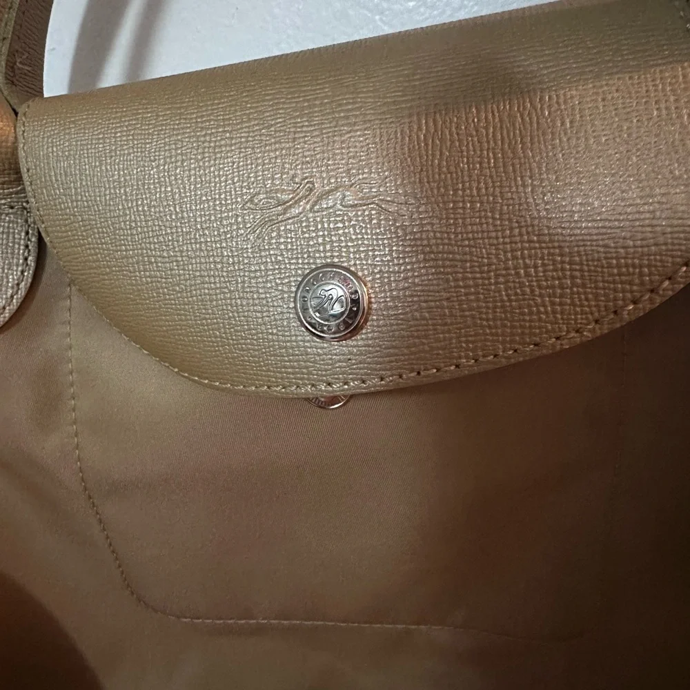 Longchamp Gold Le Pliage Travel Tote with Shoulder Strap - Picture 2 of 4